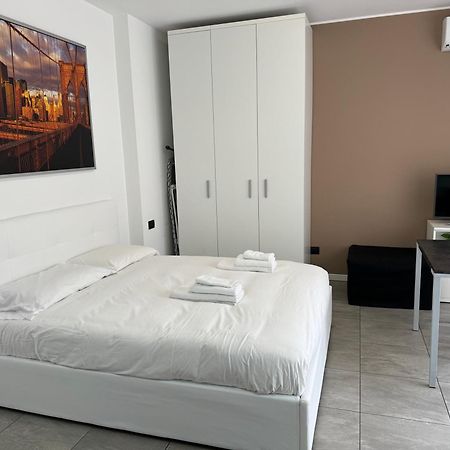 Sempione Rho Expo Stay - Affitti Brevi Italia Pero Exterior photo